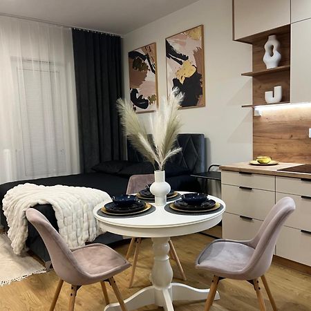 Apartament Nova Klonova Porto Kielce Exteriör bild