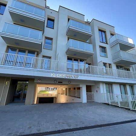 Apartament Nova Klonova Porto Kielce Exteriör bild